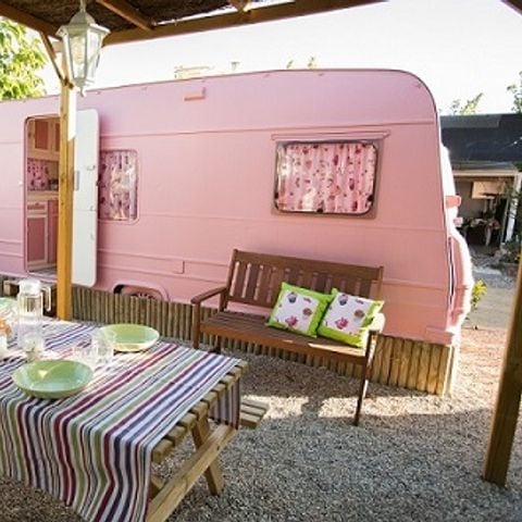 Wohnwagen 4 Personen - ROSE CUPCAKE, ohne Sanitäranlagen