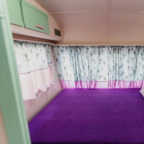 CARAVANE 3 personnes - FUMÉE, sans sanitaires