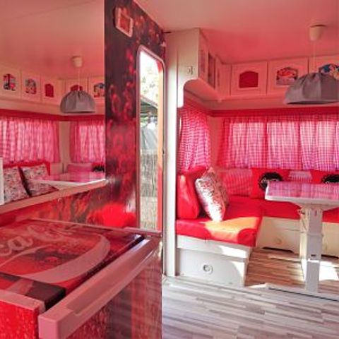 Caravan 4 personen - COLA, zonder sanitair