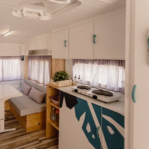 CARAVAN 4 persone - 37 RAINBOW