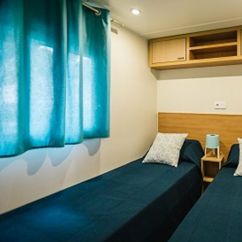 BUNGALOW 6 personas - NAVY 18