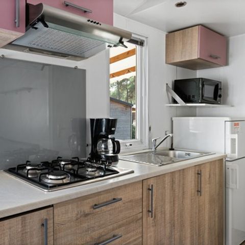 Stacaravan 6 personen - Classic XL | 2 slaapkamers | 4/6 pers. | Verhoogd terras | Airconditioning.