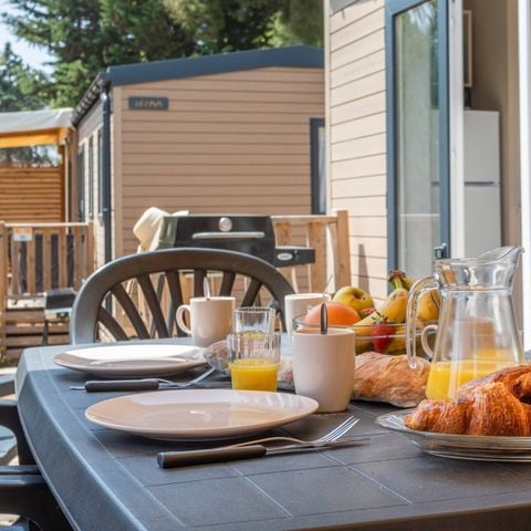 BUNGALOW 6 personnes - Mobil-home | Comfort | 3 Ch. | 6 Pers. | Terrasse surélevée | Clim.