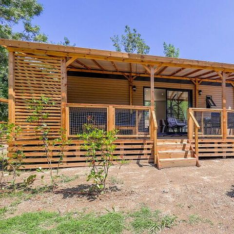Mobilhome 6 personnes - Mobil-home | Ultimate | 3 Ch. | 6 Pers. | Terrasse surélevée | Jacuzzi | 2 SDB | Clim.