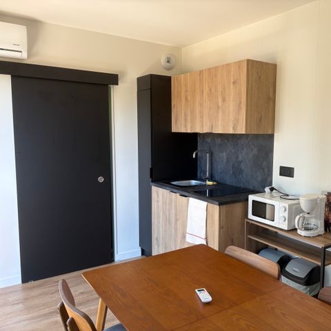 Lodge 2 persons - Brown, 2-room flat, sleeps 2, air-conditioned