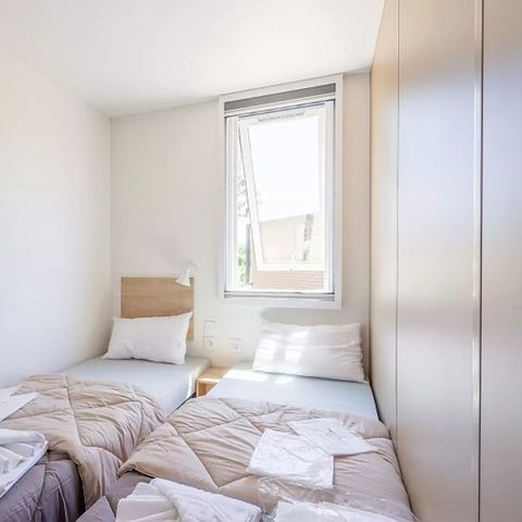 Mobile home 6 persons - Ultimate | 3 Bedrooms | 6 Pers | Terrace Lounge | Outdoor kitchen | 2 bathrooms | Air conditioning | TV