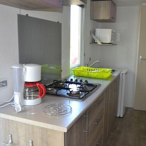 Stacaravan 6 personen - 3bed 5+1child Terras Half overdekt TV geen A/C