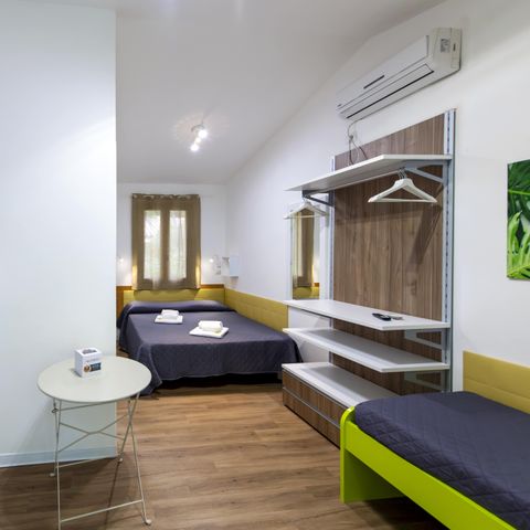 STUDIO 3 persone - GREEN HOME Studio (soggiorno con angolo cottura, letto matrimoniale e lettino per un bambino)