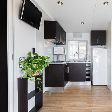 MOBILE HOME 6 people - COLORFUL with three bedrooms