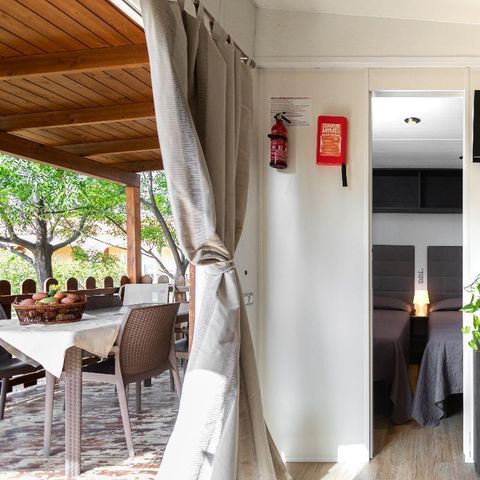 CASA MOBILE 6 persone - COLORFUL con tre camere da letto