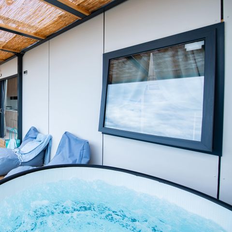 MOBILHOME 5 personas - BEACHLUXE con dos dormitorios y bañera de hidromasaje