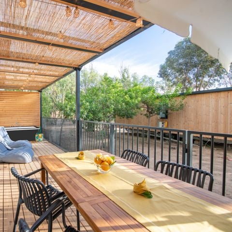 MOBILHOME 5 personnes - BEACHLUXE avec deux chambres et bain à remous