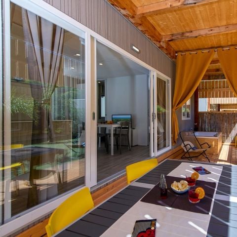 Stacaravan 5 personen - DREAM JACUZZI met twee slaapkamers