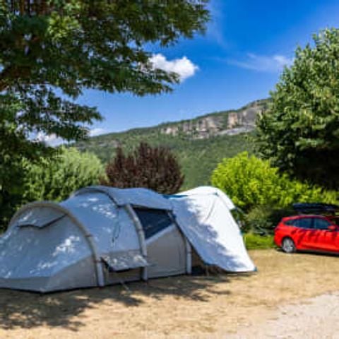 PIAZZOLA - RCN Val de Cantobre | Piazzola per campeggio (2 persone incluse)