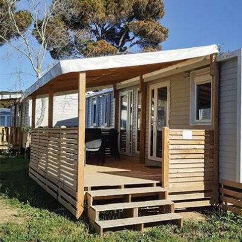 Stacaravan 6 personen - Mobile-home | Premium | 3 slaapkamers | 6 pers. | Verhoogd terras | 2 badkamers | Airconditioning.