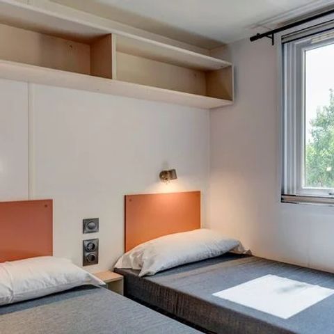 STACARAVAN 6 personen - Mobile-home | Comfort XL | 3 slaapkamers | 6 pers. | Verhoogd terras | Airconditioning | TV