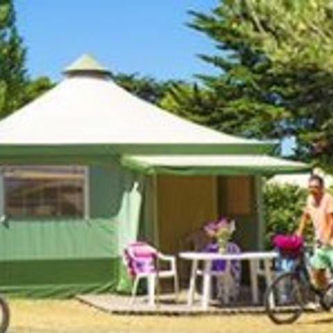 CANVAS BUNGALOW 4 people - without sanitary facilities BTM4