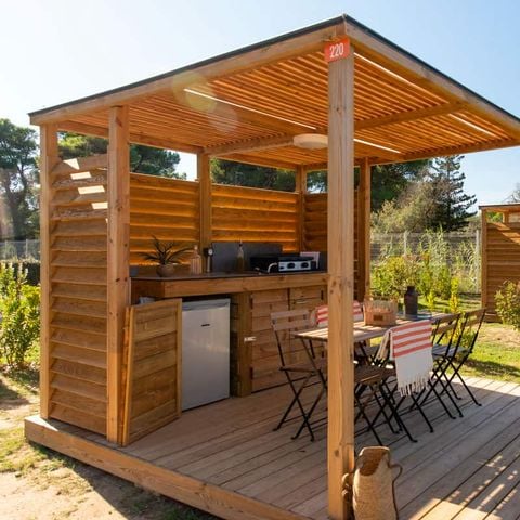 Stellplatz - SIGNATURE mit ausgestatteter Terrasse