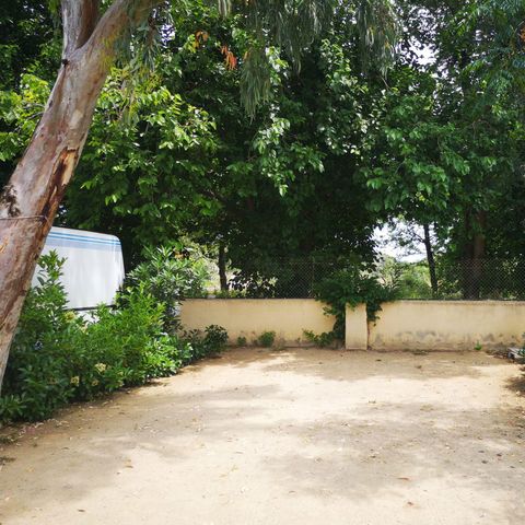 Kampeerplaats - CONFORT (60 m² of 89 m²)