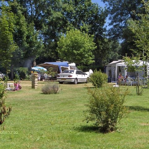 Stellplatz - Camper-Pauschale (2 Personen, 1 Stellplatz, 1 Fahrzeug)