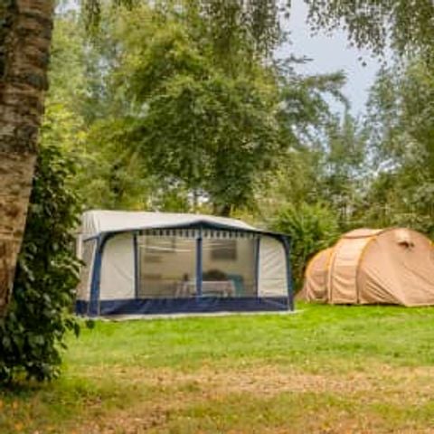 STAANPLAATS - Locatie ****