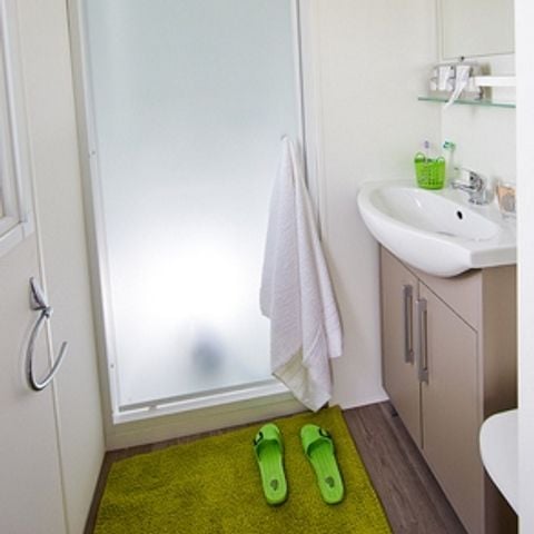 MOBILHOME 4 personnes - CLASSIQUE avec TV