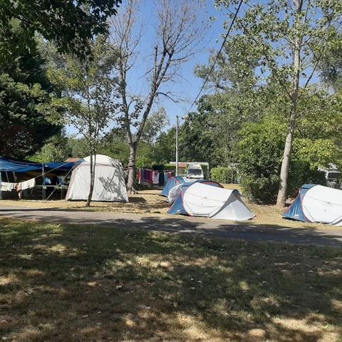 Stellplatz - Pauschale Stellplatz + 1 Fahrzeug