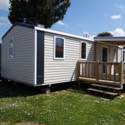 BUNGALOW 7 personnes - Mobil Home Aqua 3ch 6/7pers Terrasse Semi-Couverte TV