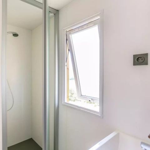 Stacaravan 6 personen - Zeezicht 4 Kamers 6 Personen Airconditioning + TV