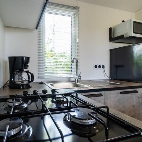 BUNGALOW 5 personnes - Evasion 28.5m² (2 chambres D) (- de 9 ans) + TV + Terrasse