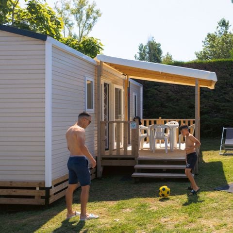 BUNGALOW 5 personnes - Mobil-home Evasion Plus 28.5m² (2 chambres) (- de 3 ans) + TV + Terrasse + Clim + Lave-vaisselle 4/5 pers