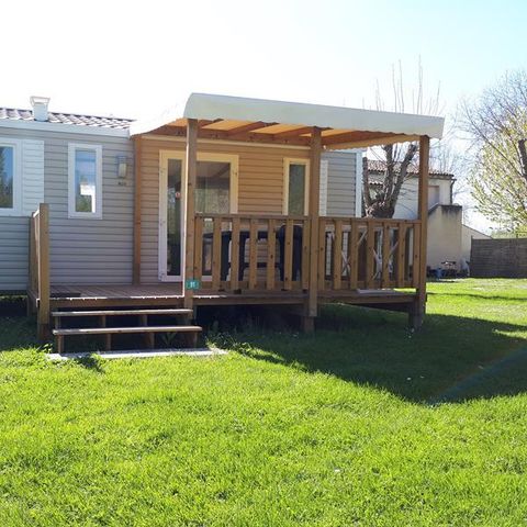 BUNGALOW 4 personnes - Ibiza 27,5m² + terrasse semi-couverte