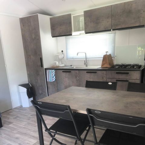 MOBILHOME 4 personnes - Nirvana Duo 33m² 2 salles d'eau/terrasse semi couverte. Pas d'animaux.