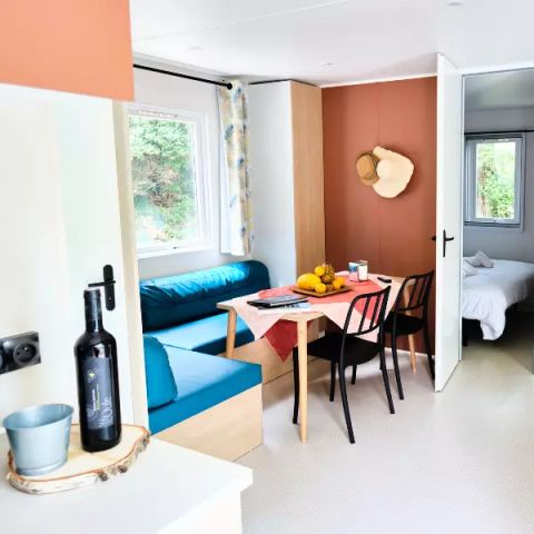 Stacaravan 4 personen - Premium Groot 3 Kamers 4 Personen Airconditioning + TV