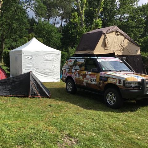 Kampeerplaats - Standplaats: auto + tent/caravan of camper