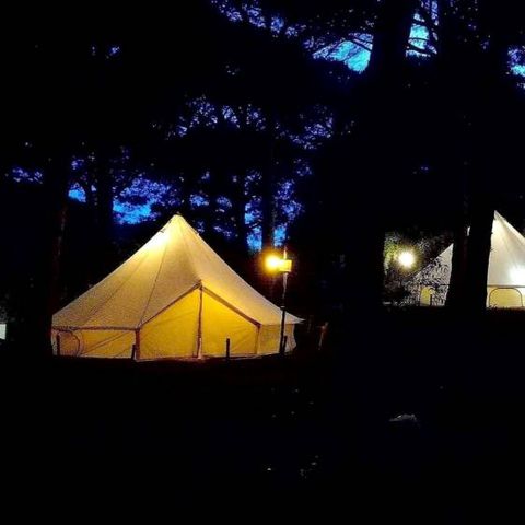 Tienda de lona y madera 4 personas - BELLA TENT - Sin instalaciones sanitarias