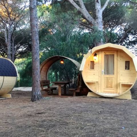 Insolite 4 personnes - BELLA TENT BARRIQUE - Sans sanitaires