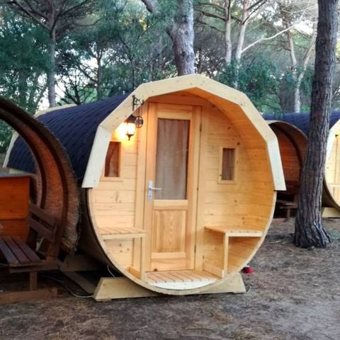 Insolite 4 personnes - BELLA TENT BARRIQUE - Sans sanitaires