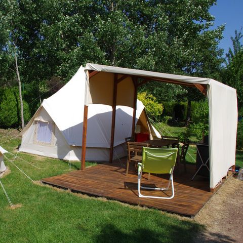 TENT 4 people - NOMAD without sanitary facilities