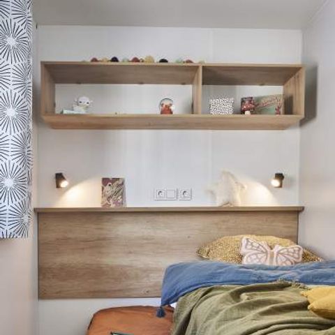 Mobilheim 6 personen - Premium 33m² 3 Schlafzimmer + Terrasse + TV + LV + BBQ + Fußgängerzone