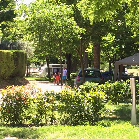 STAANPLAATS - Locatie