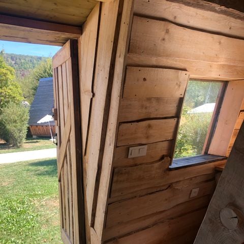 AUßERGEWÖHNLICHE UNTERKUNFT 4 Personen - Le Thuyé Comtois - 25m2 - 2 Schlafzimmer, typische Unterkunft in der Franche-Comté