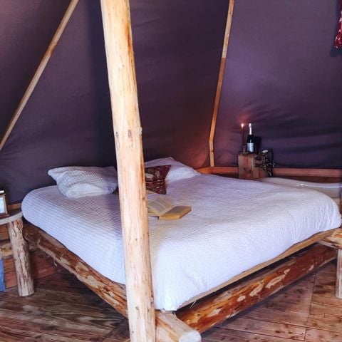 Alojamiento 2 personas - Lodge Venezia - 18m² - Barroco, romántico con baño a la antigua y desayuno incluido.
