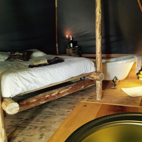 Accommodatie 2 personen - Lodge Venezia - 18m² - Barok, romantisch met ouderwets bad en ontbijt inbegrepen.