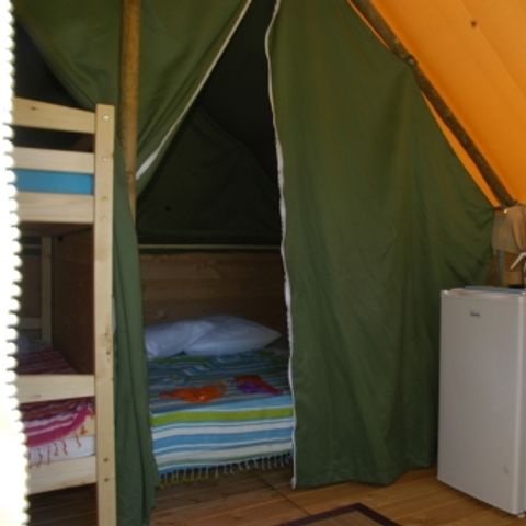 Canvas bungalow 4 persons - LODGE TRAPPEUR without sanitary facilities
