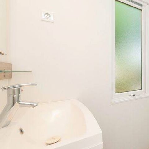 Stacaravan 6 personen - Mobile-home | Comfort | 3 Slaapkamers | 6 Pers. | Verhoogd terras | Airconditioning