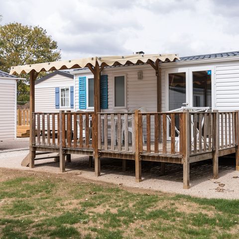 BUNGALOW 4 personnes - Mobil-home | Comfort XL | 2 Ch. | 4 Pers. | Terrasse surélevée | Clim. | TV