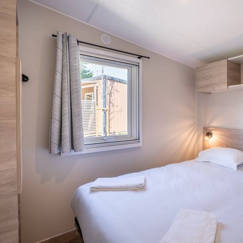 Stacaravan 6 personen - Mobile-home | Premium | 3 slaapkamers | 6 pers | Verhoogd terras | Airconditioning | TV