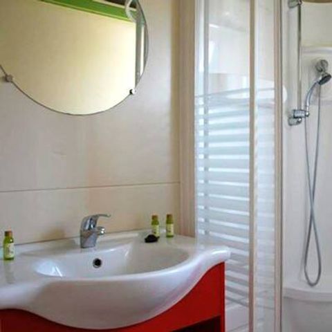 Chalet 6 personen - 3 slaapkamers | 6 slaapplaatsen | 1 badkamer | Airconditioning | Televisie