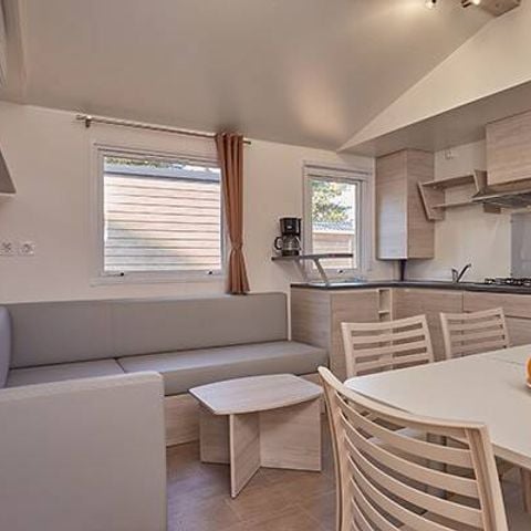 Mobilhome 6 personnes - Comfort | 3 Ch. | 6 Pers. | Terrasse surélevée | 1 SDB | Clim. | TV